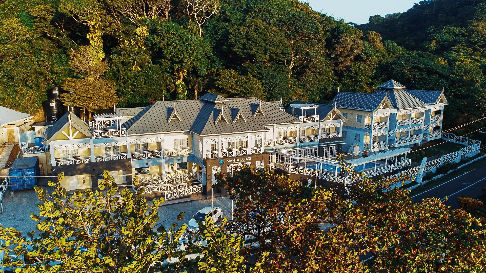Manta Lodge & Dive Centre location